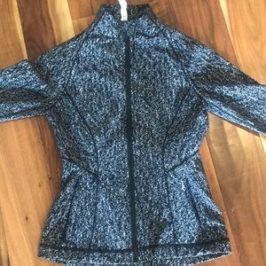 Lulu lemon Define Jacket size 4